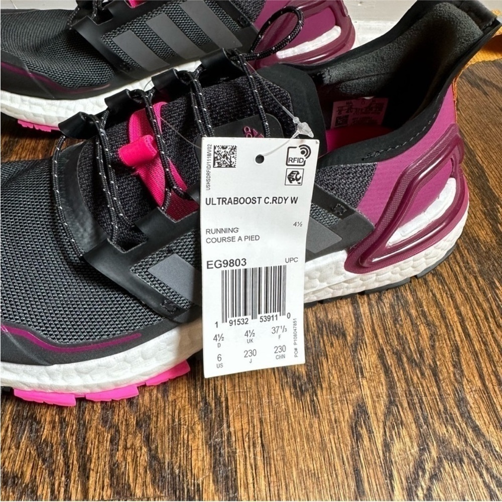 NWT Adidas Women's Ultraboost Winter C.Rdy Shoes EG9803 Black Purple - Picture 2 of 6